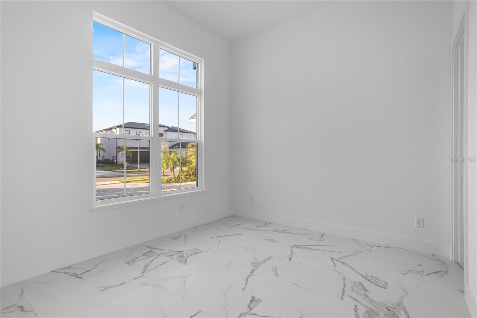 LAUREL POINTE PH 3 - Residential