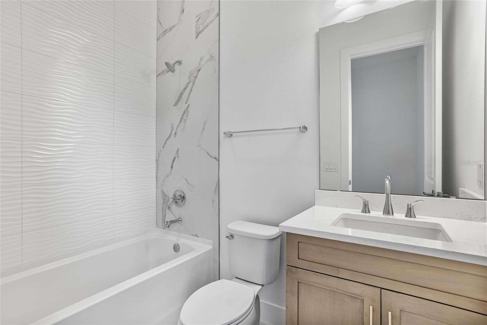 LAUREL POINTE PH 3 - Residential