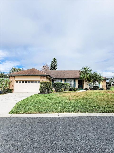 A home in LAKELAND