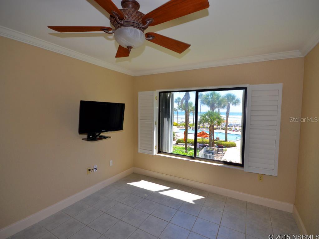 Pelican - Residential