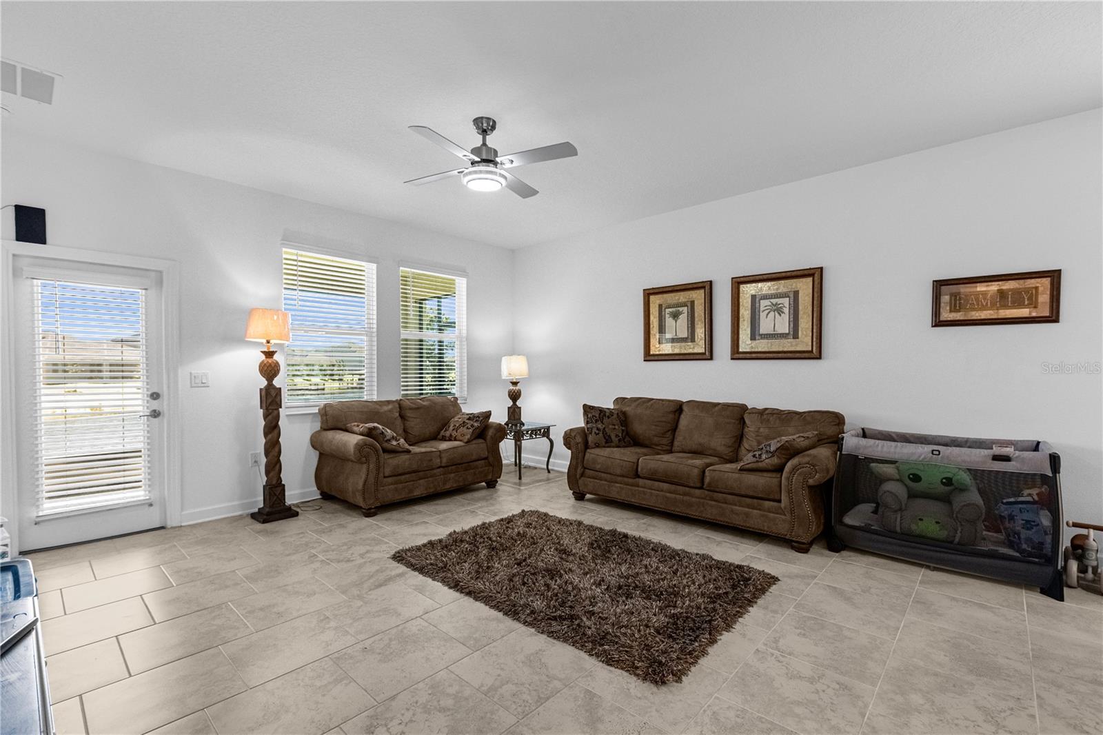 HANOVER LAKES PH 4 - Residential