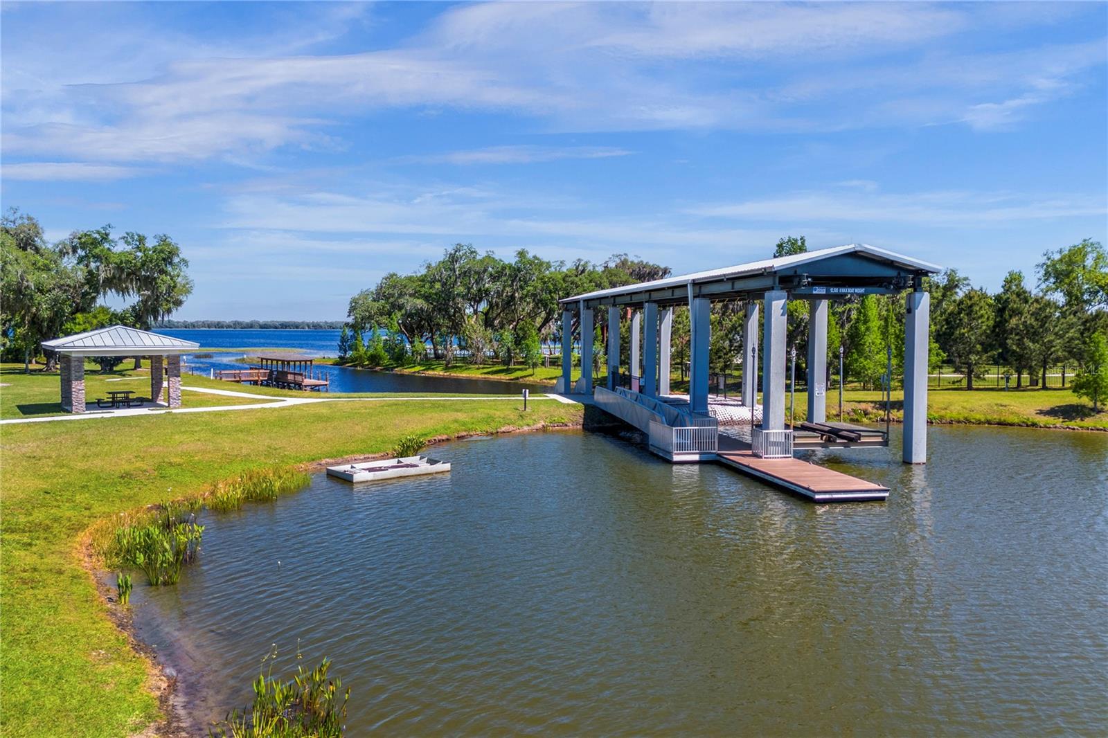 HANOVER LAKES PH 4 - Residential