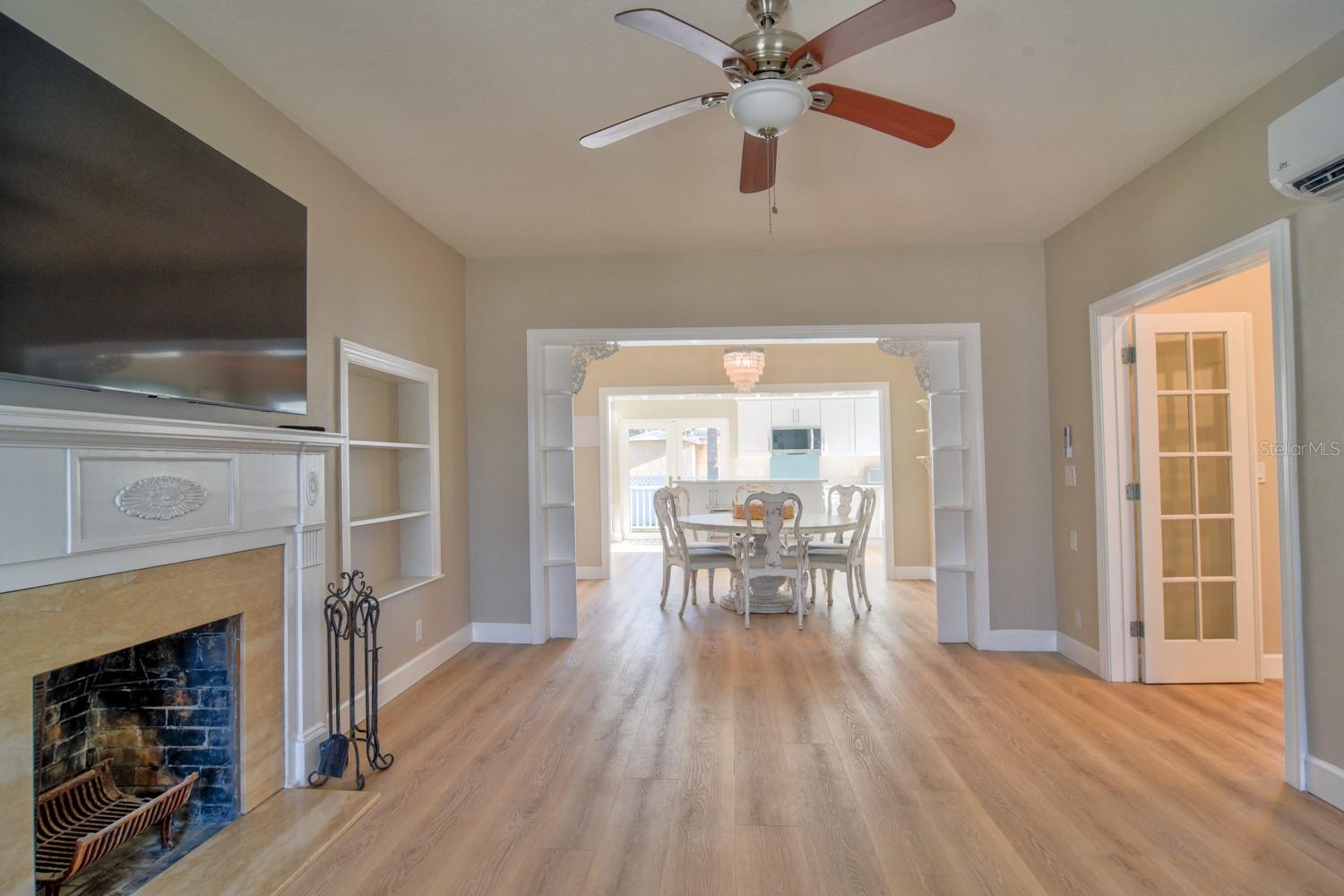 LONE PALM BEACH 1ST ADD - Residential Lease