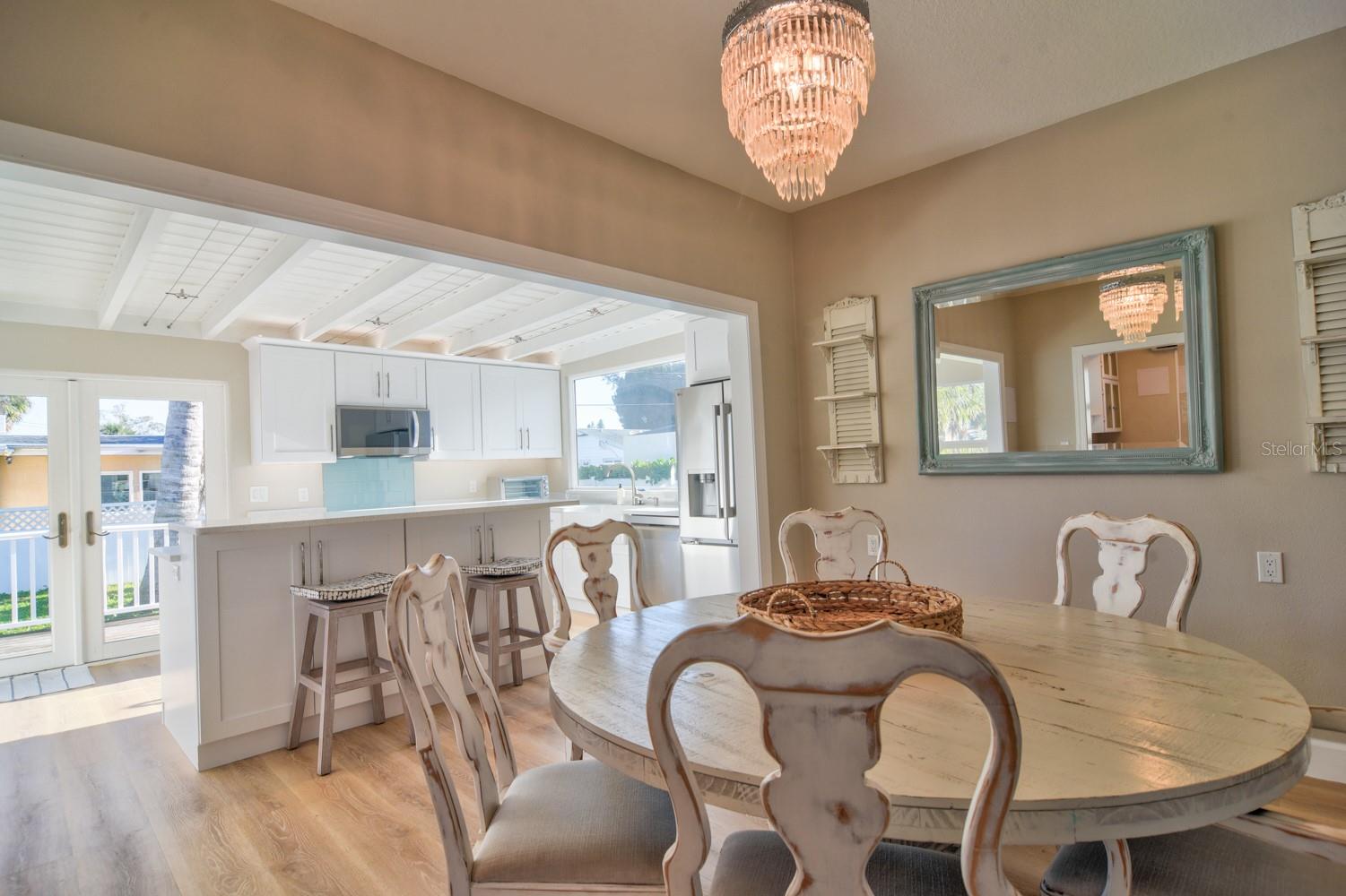 LONE PALM BEACH 1ST ADD - Residential Lease