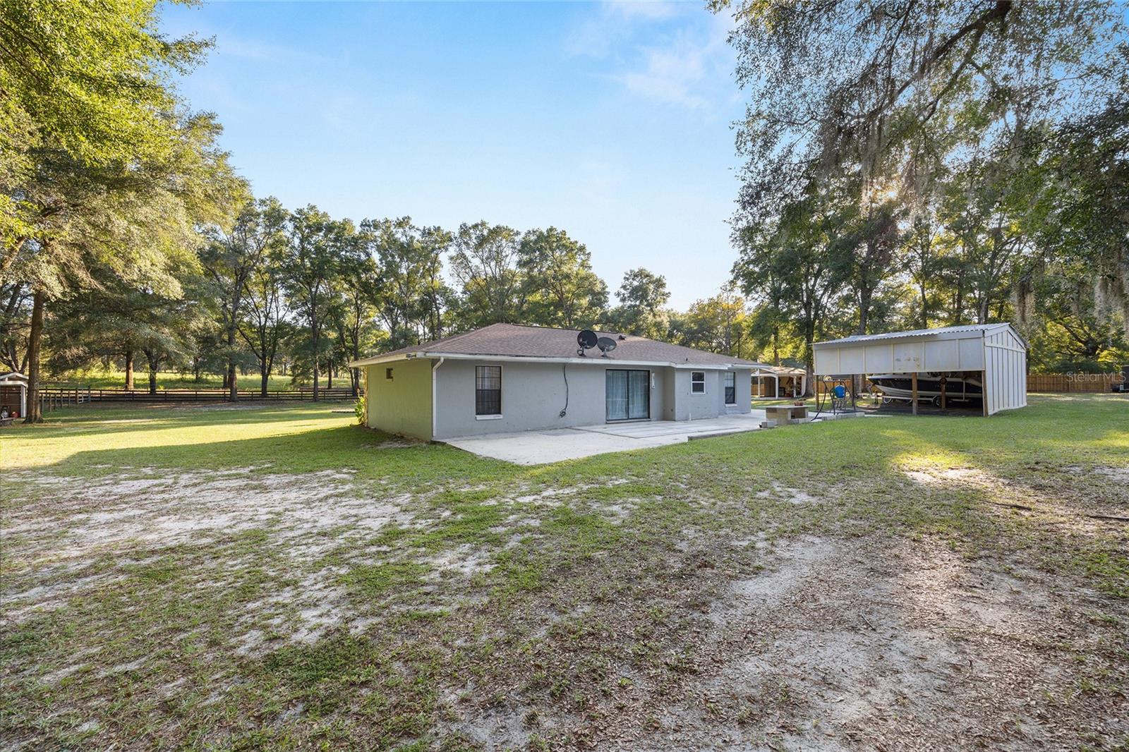 ROLLING HILLS - Residential