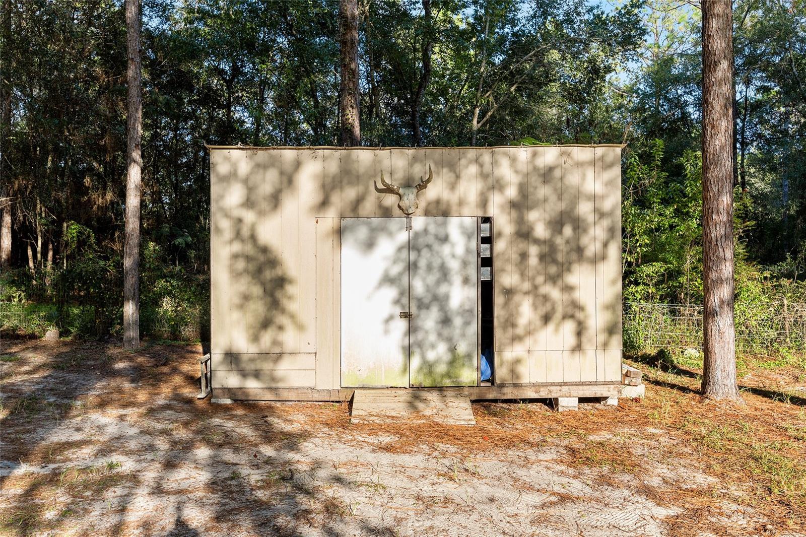 ROLLING HILLS - Residential