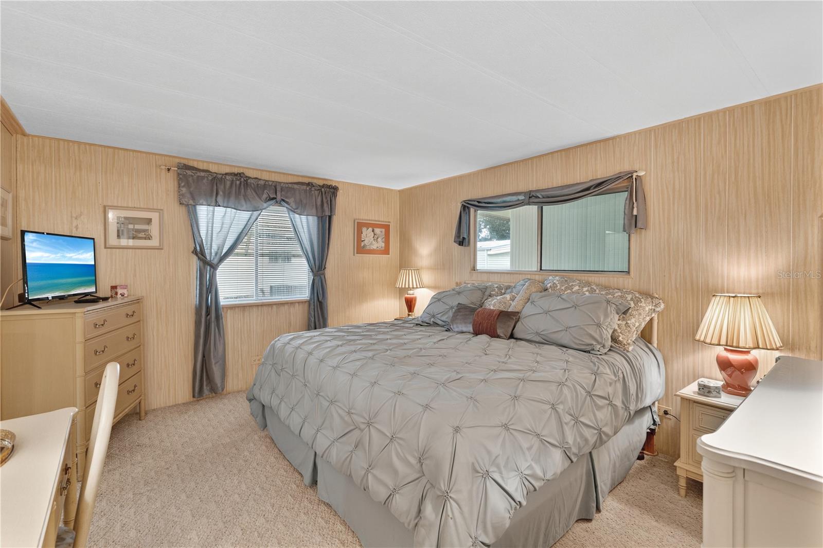 LA CASA MHP CO-OP - Residential