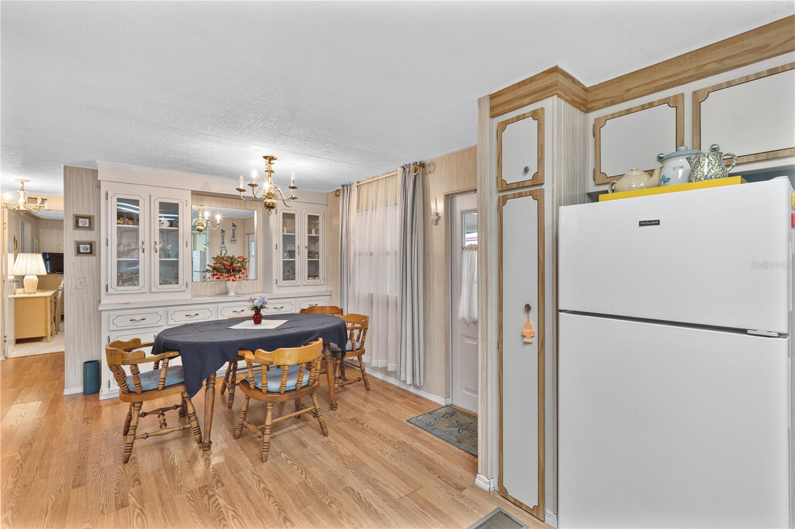 LA CASA MHP CO-OP - Residential