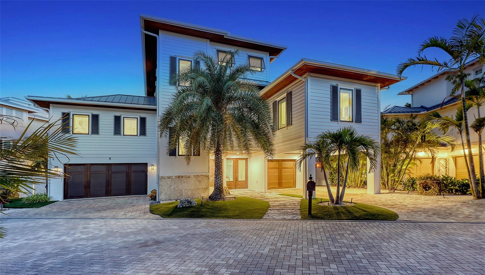5005 GULF OF MEXICO DRIVE 5