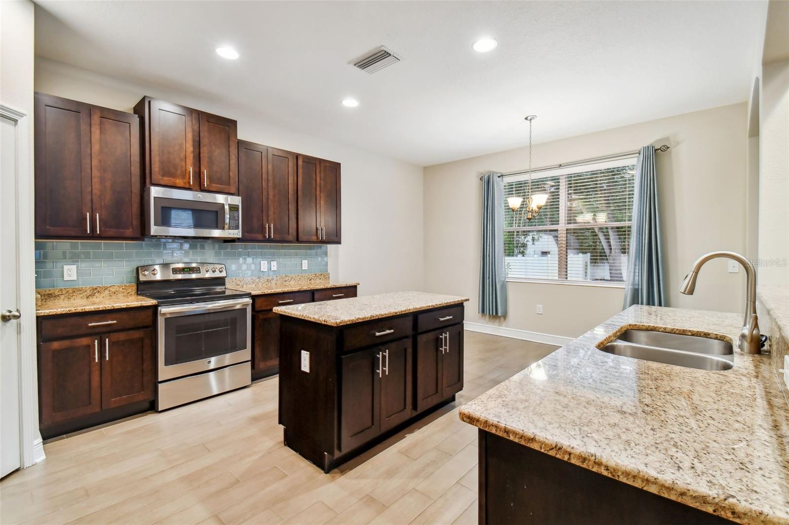 INTERBAY - Residential Lease