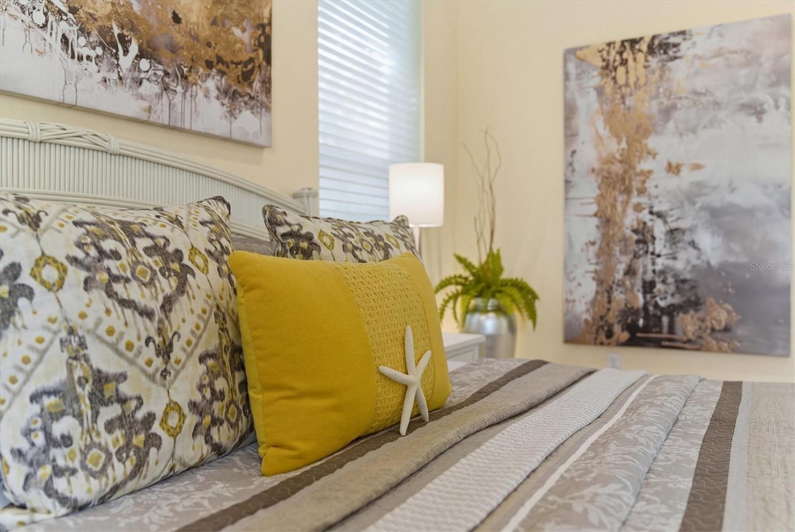 WOODLANDS PARK ON PALMA SOLA BAY - Residential