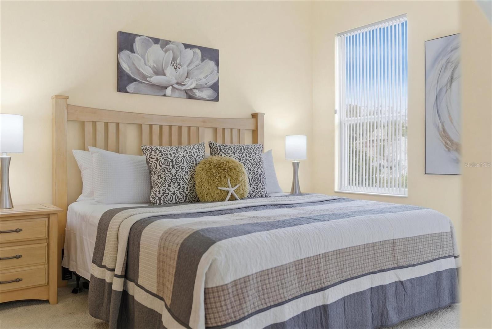 WOODLANDS PARK ON PALMA SOLA BAY - Residential