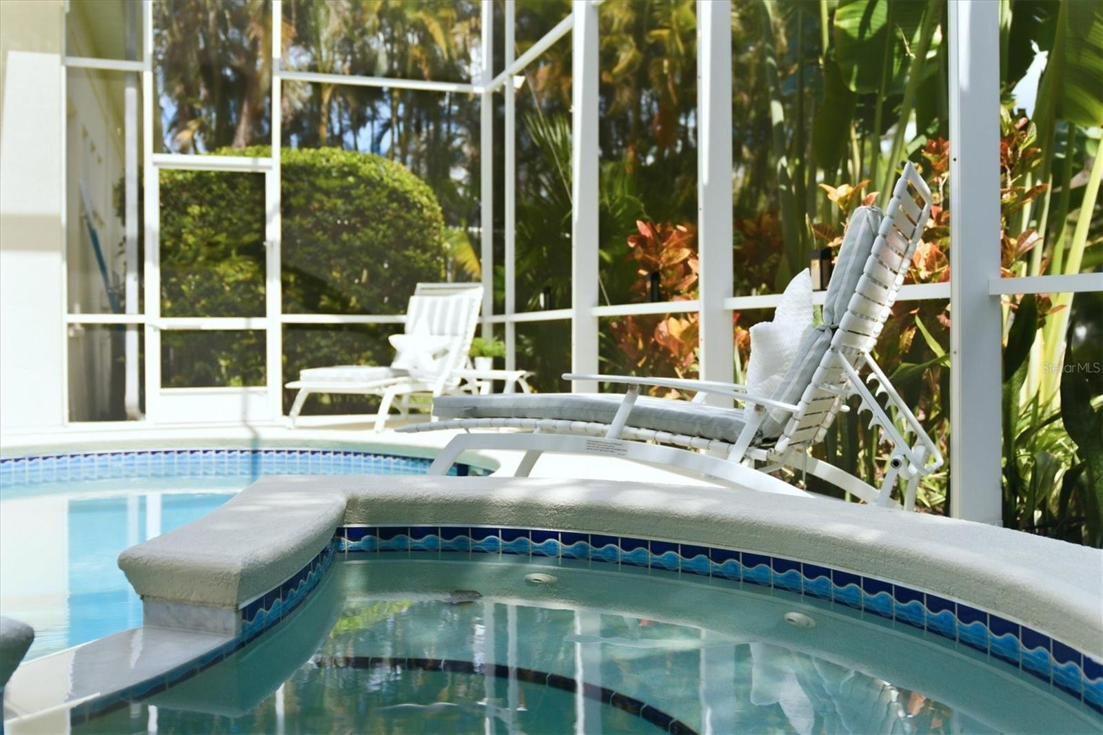 WOODLANDS PARK ON PALMA SOLA BAY - Residential