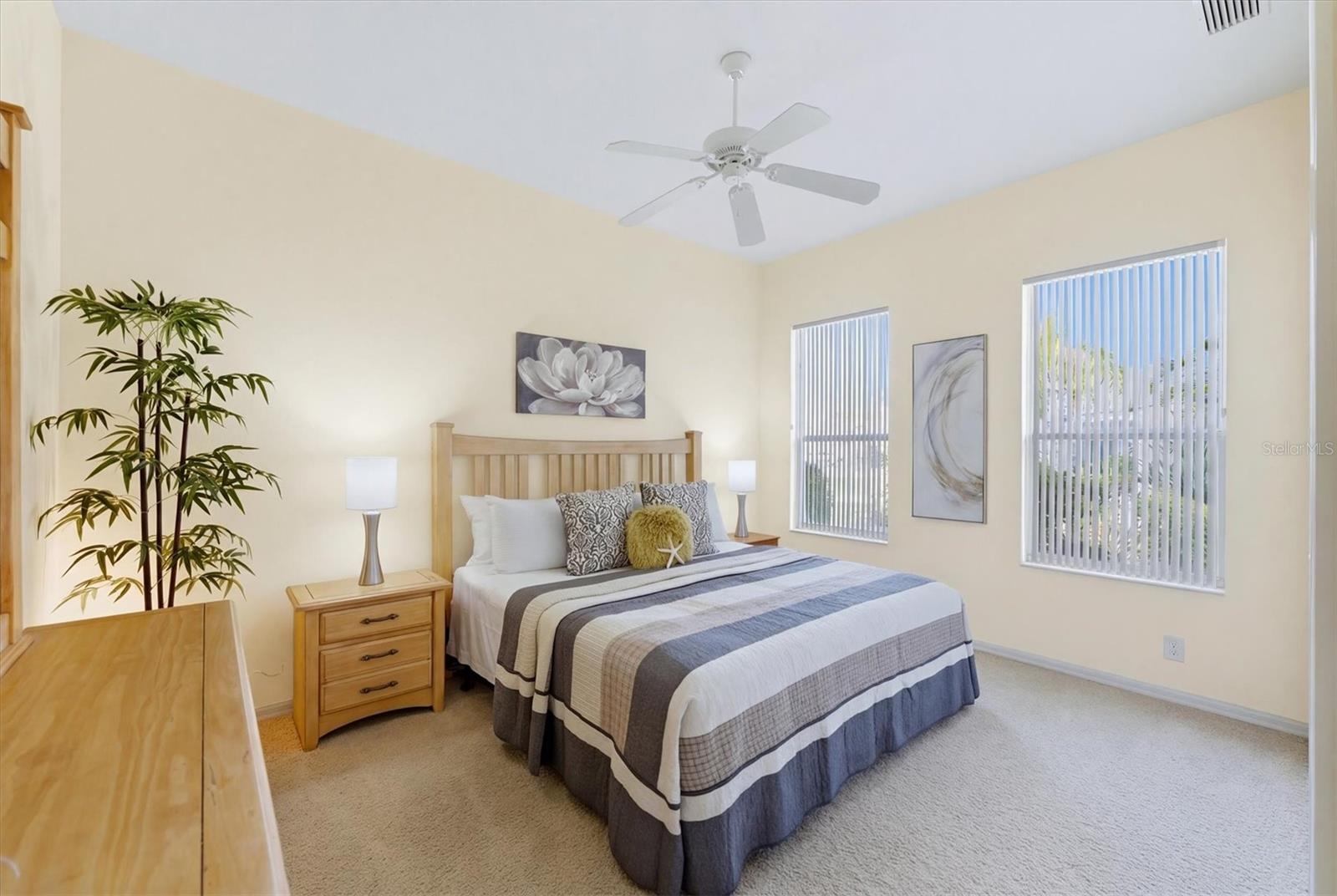 WOODLANDS PARK ON PALMA SOLA BAY - Residential