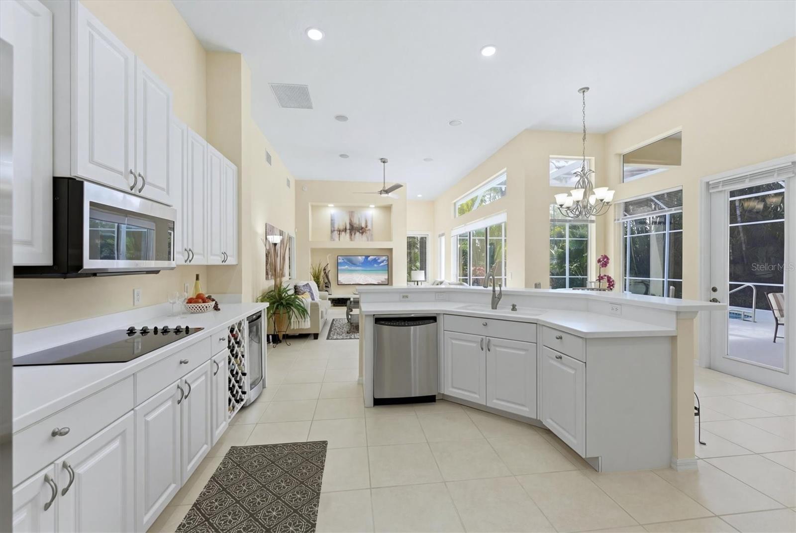 WOODLANDS PARK ON PALMA SOLA BAY - Residential