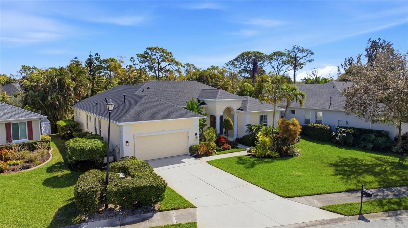 WOODLANDS PARK ON PALMA SOLA BAY - Residential