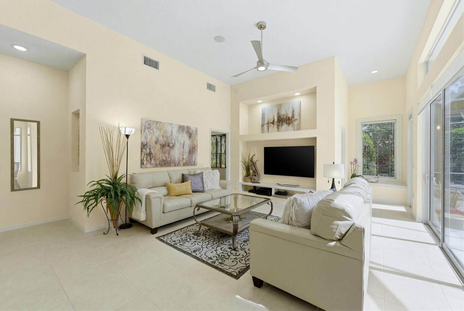 WOODLANDS PARK ON PALMA SOLA BAY - Residential