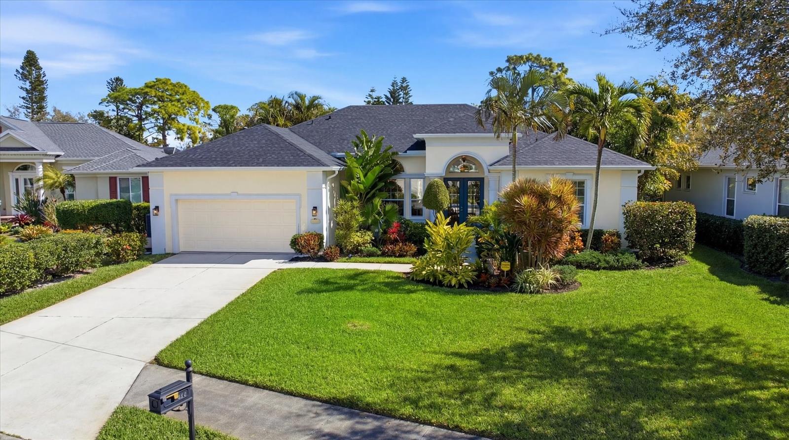 WOODLANDS PARK ON PALMA SOLA BAY - Residential