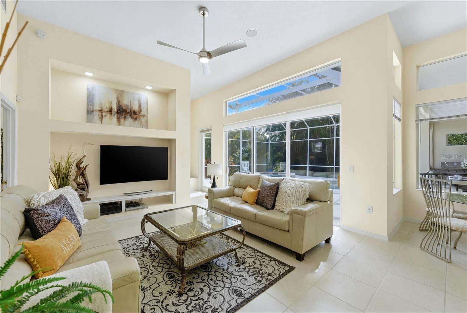 WOODLANDS PARK ON PALMA SOLA BAY - Residential