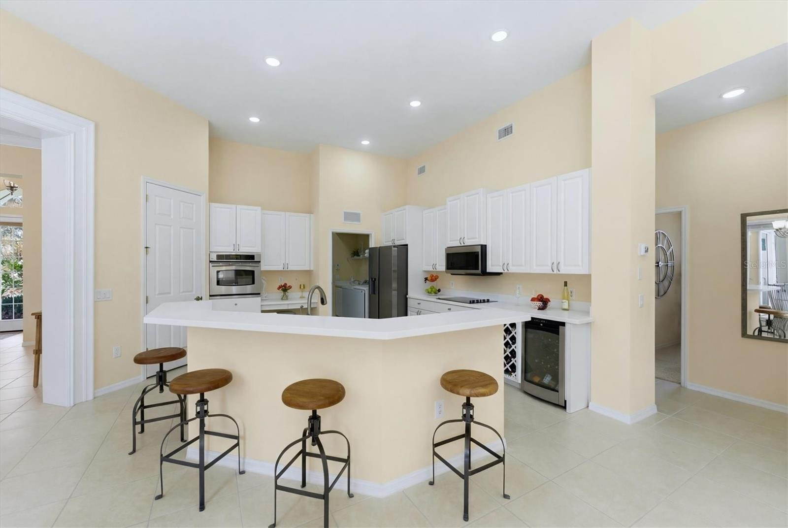 WOODLANDS PARK ON PALMA SOLA BAY - Residential