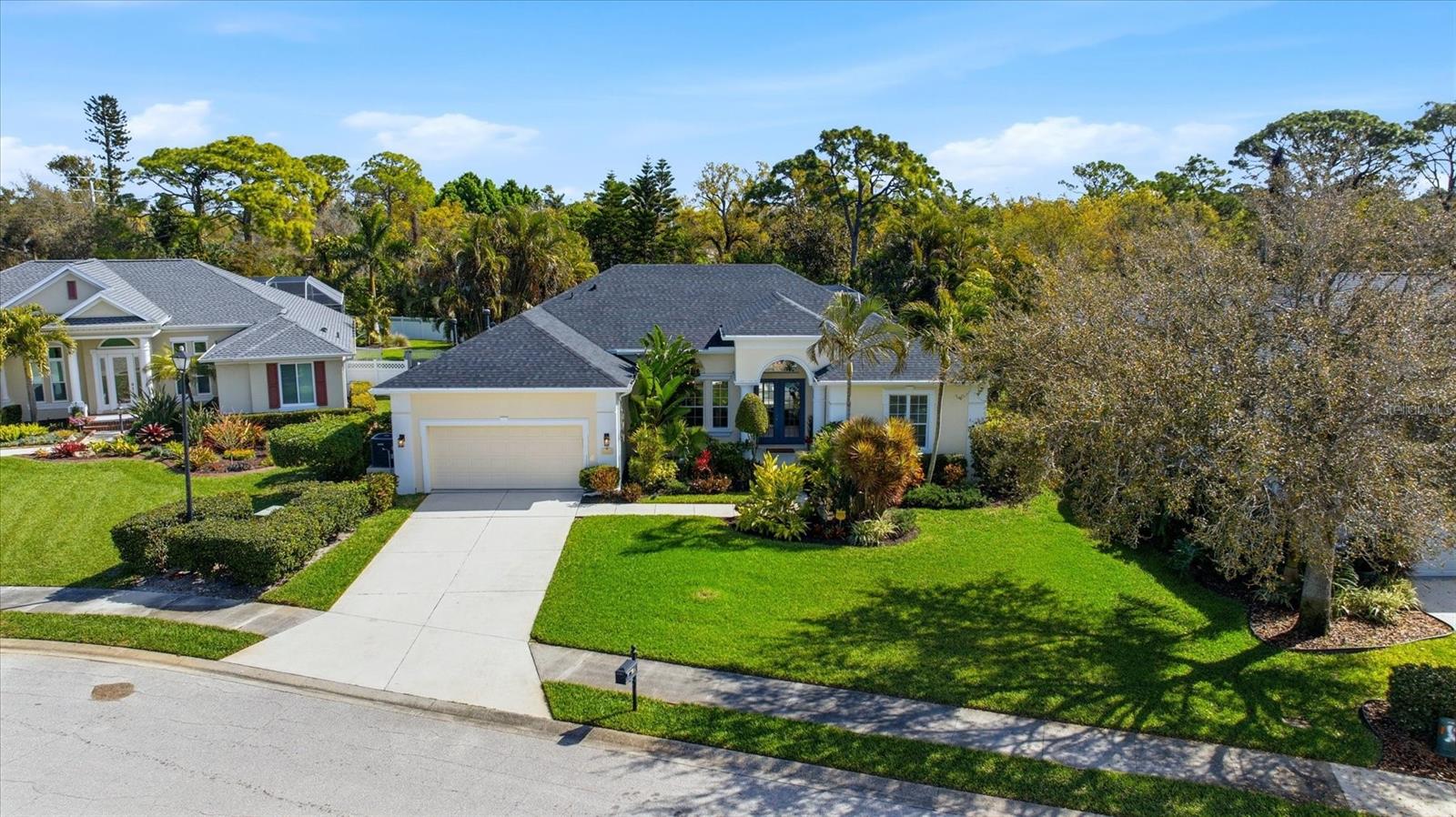 WOODLANDS PARK ON PALMA SOLA BAY - Residential