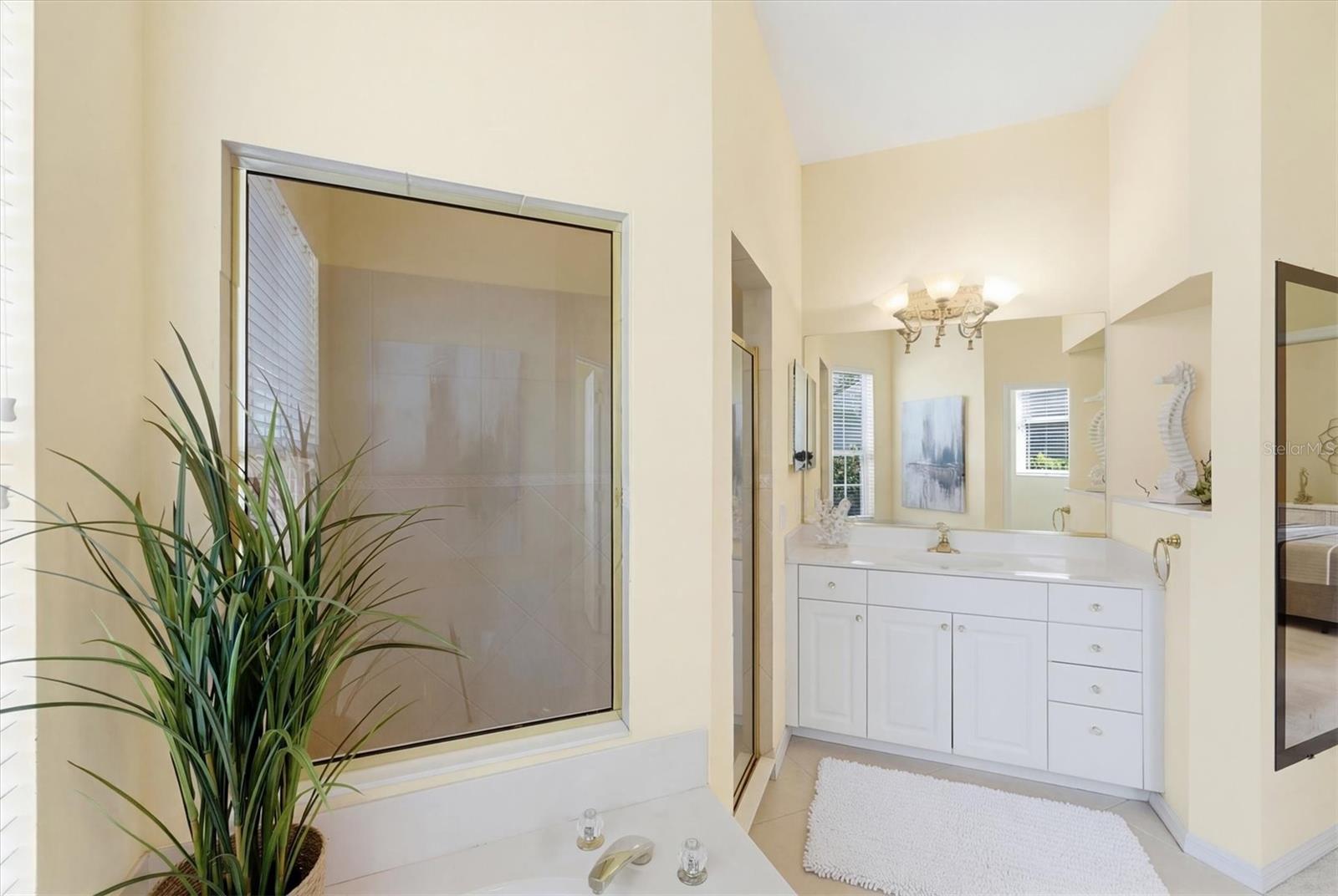 WOODLANDS PARK ON PALMA SOLA BAY - Residential