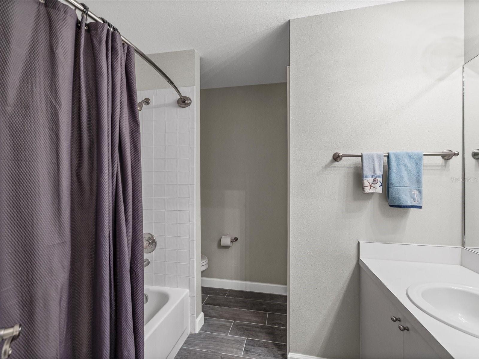 GLENBROOK EAST - Residential