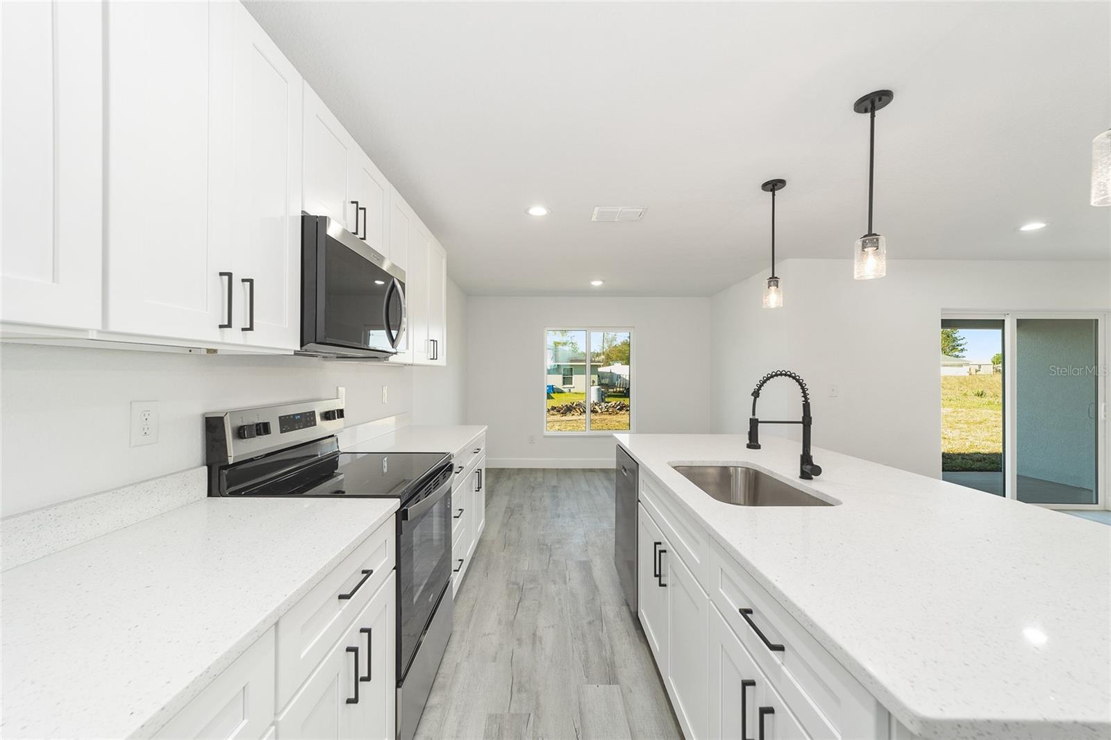 SILVER SPGS SHORES UN #24 - Residential