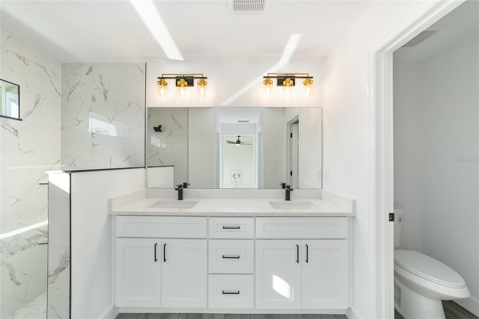 SILVER SPGS SHORES UN #24 - Residential