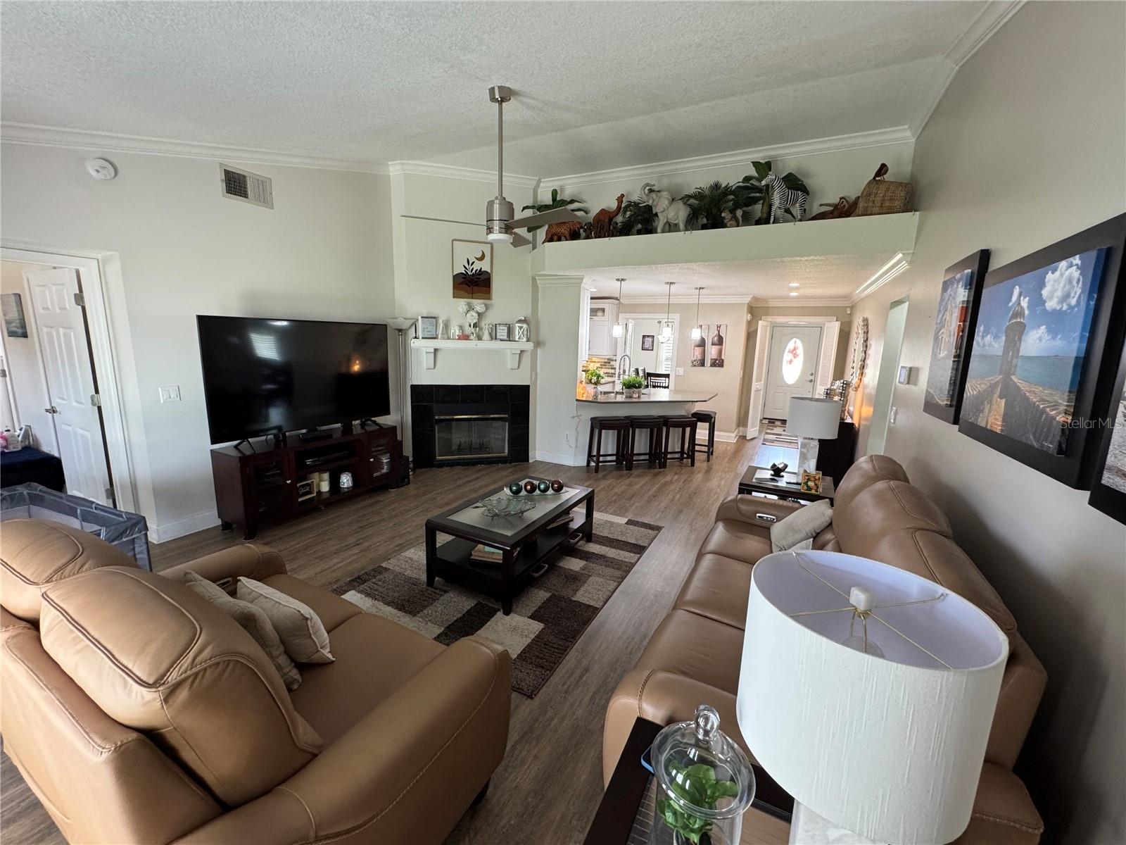 LAKEWOOD AT THE CROSSINGS UNIT 6 - Residential