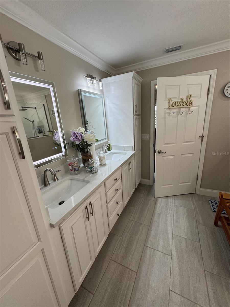 LAKEWOOD AT THE CROSSINGS UNIT 6 - Residential