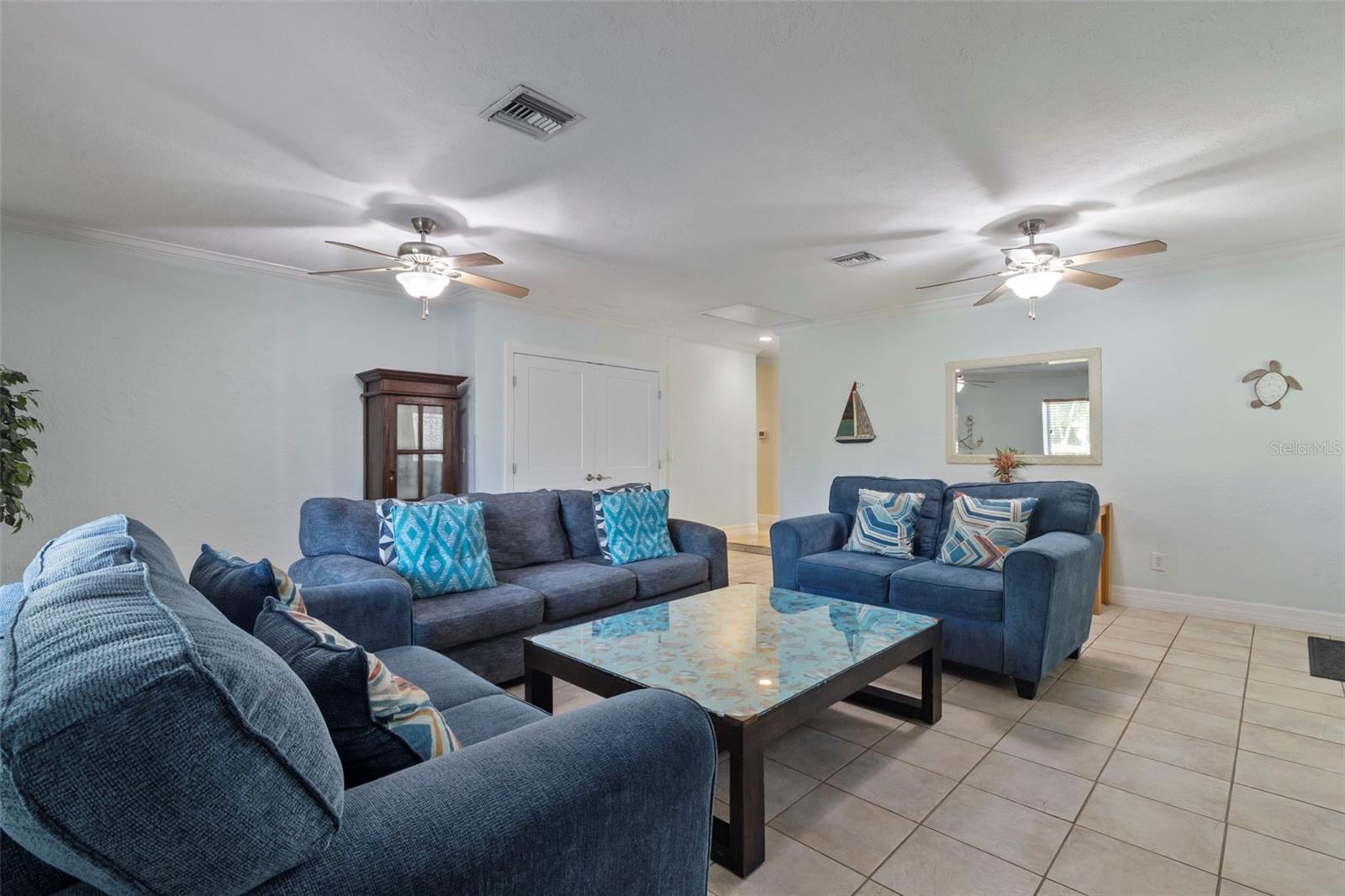 PINE SHORES ESTATE 5TH SEC - Residential