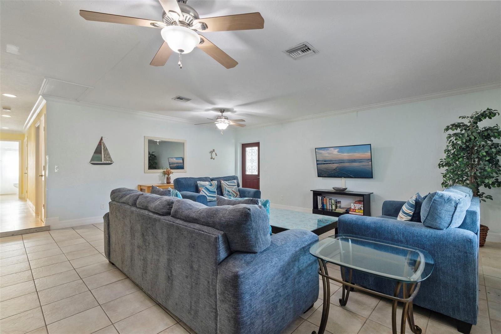 PINE SHORES ESTATE 5TH SEC - Residential