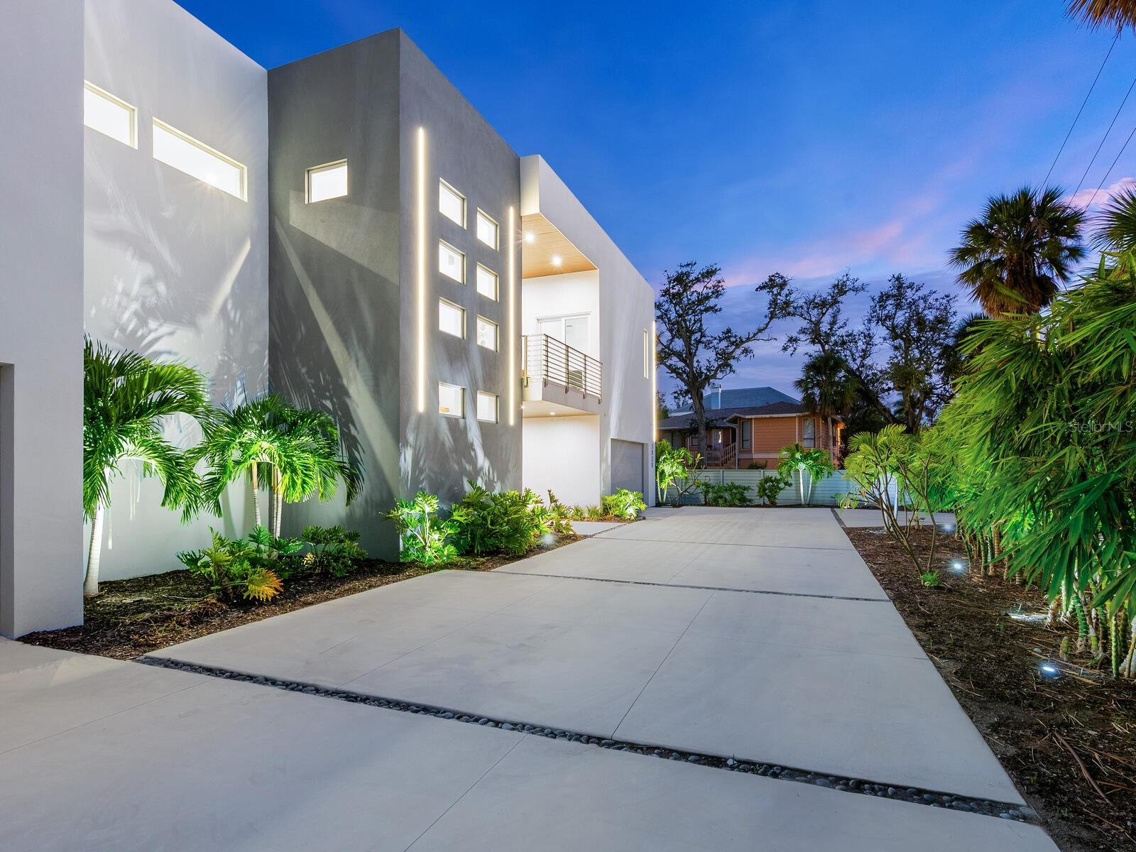 SIESTA REV OF - Residential