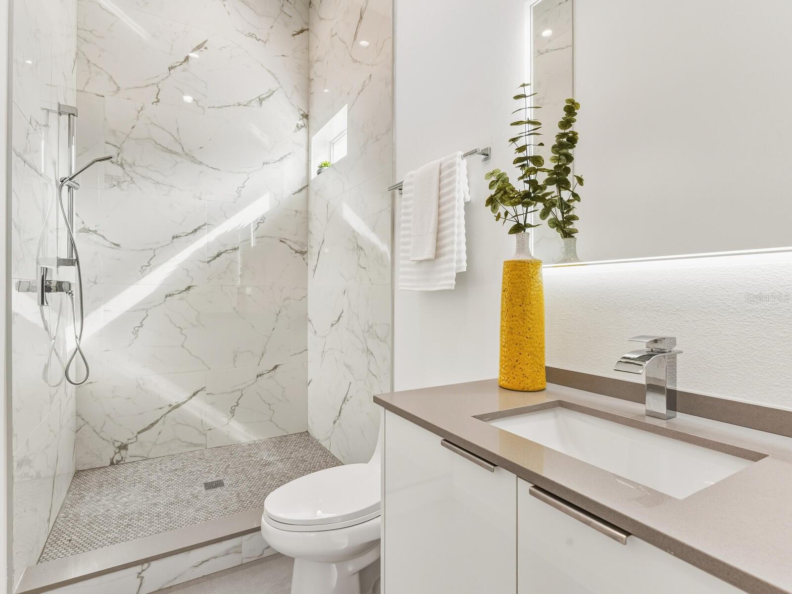 SIESTA REV OF - Residential