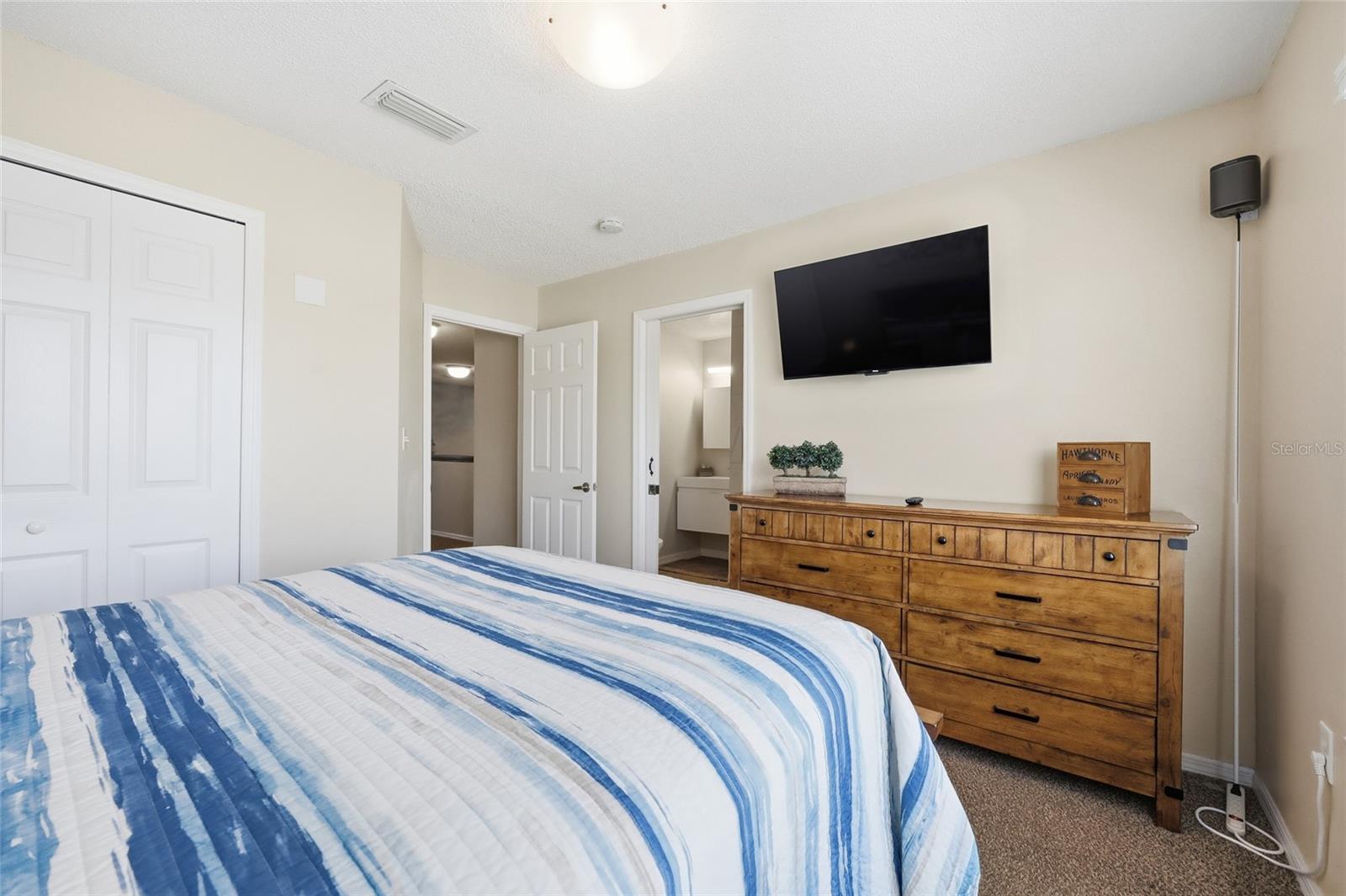 LAKE BERKLEY RESORT - Residential