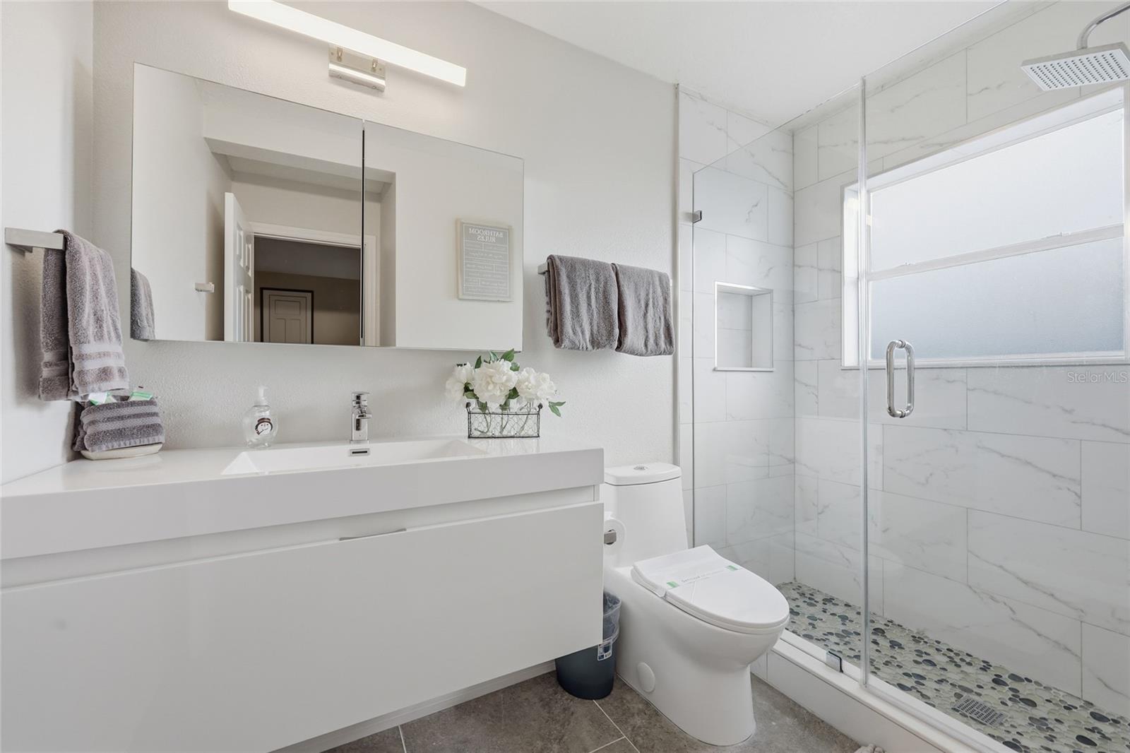 LAKE BERKLEY RESORT - Residential