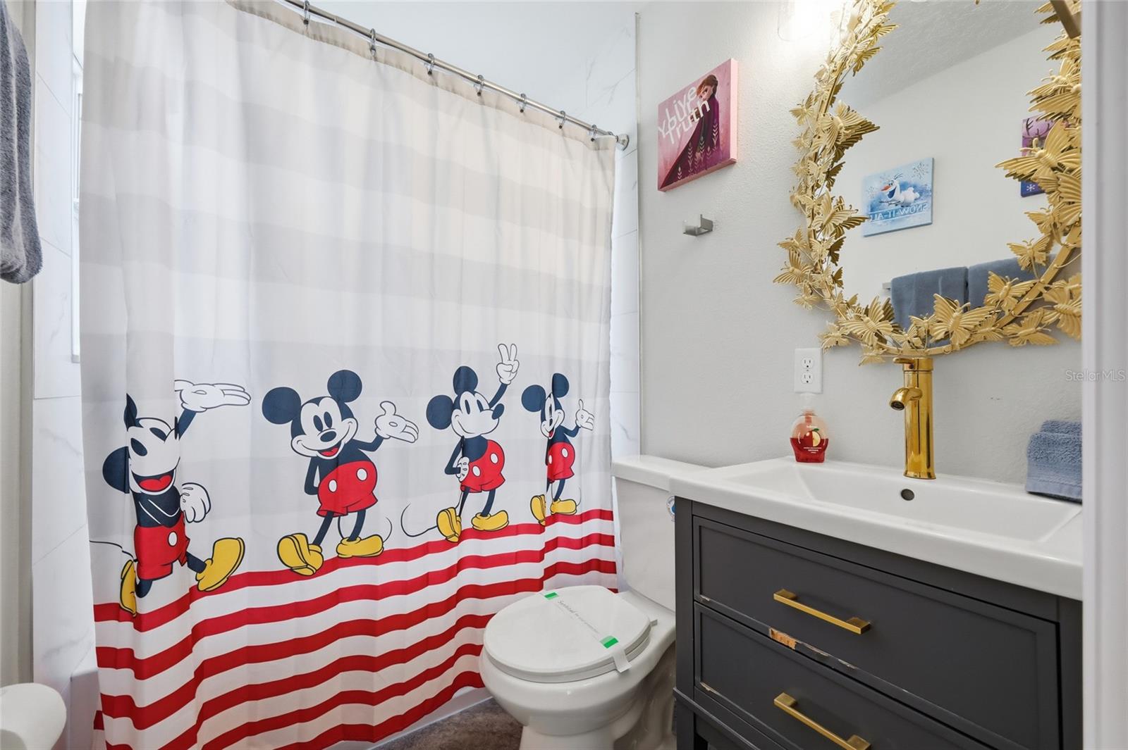 LAKE BERKLEY RESORT - Residential