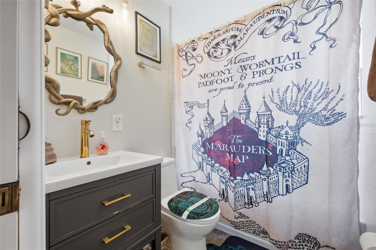 LAKE BERKLEY RESORT - Residential