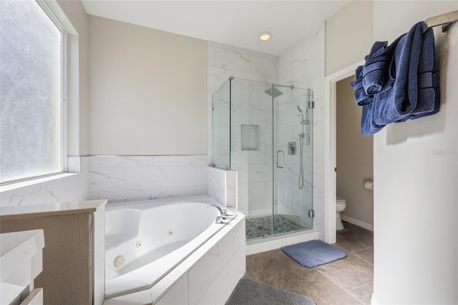 LAKE BERKLEY RESORT - Residential