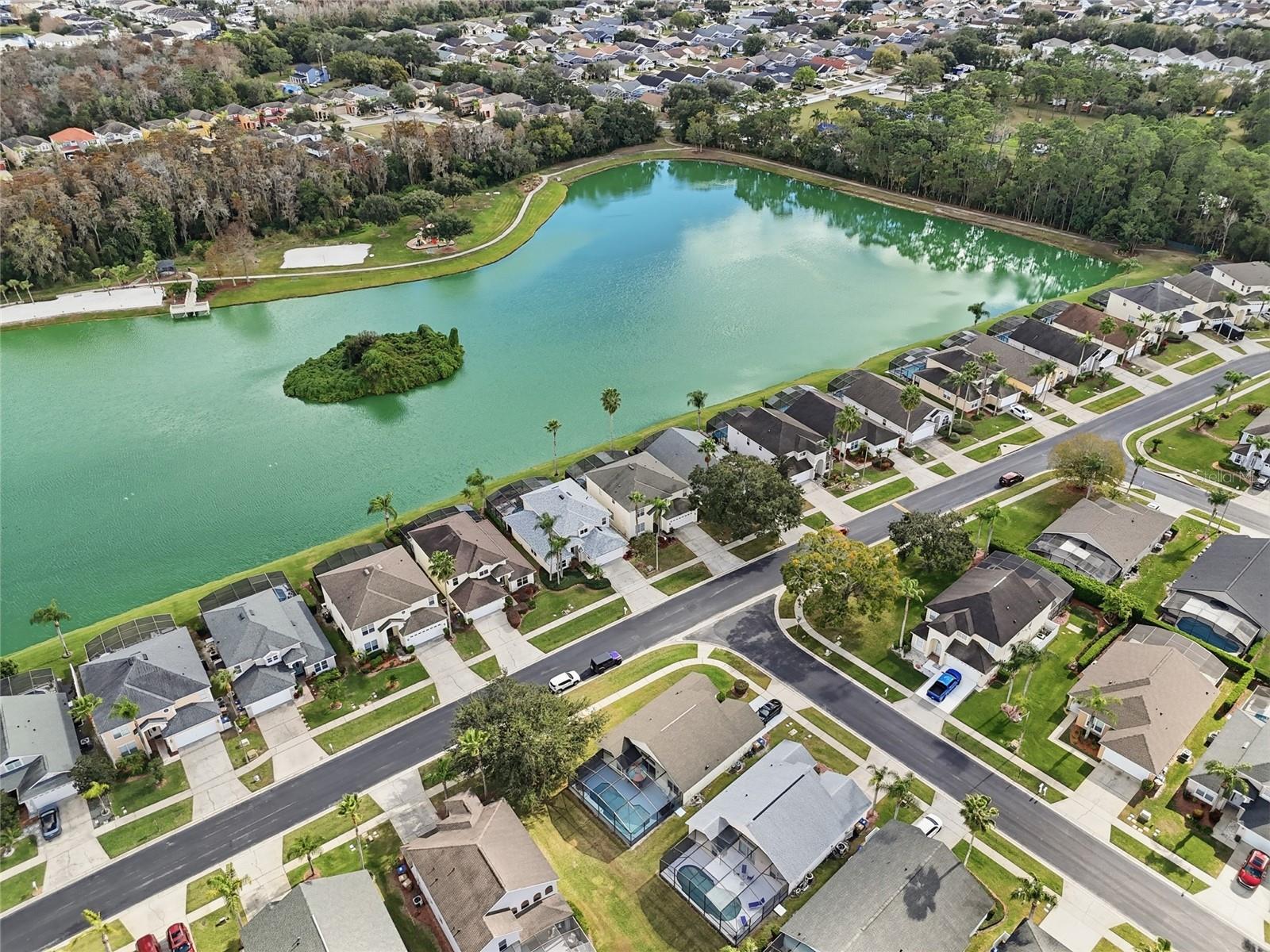 LAKE BERKLEY RESORT - Residential