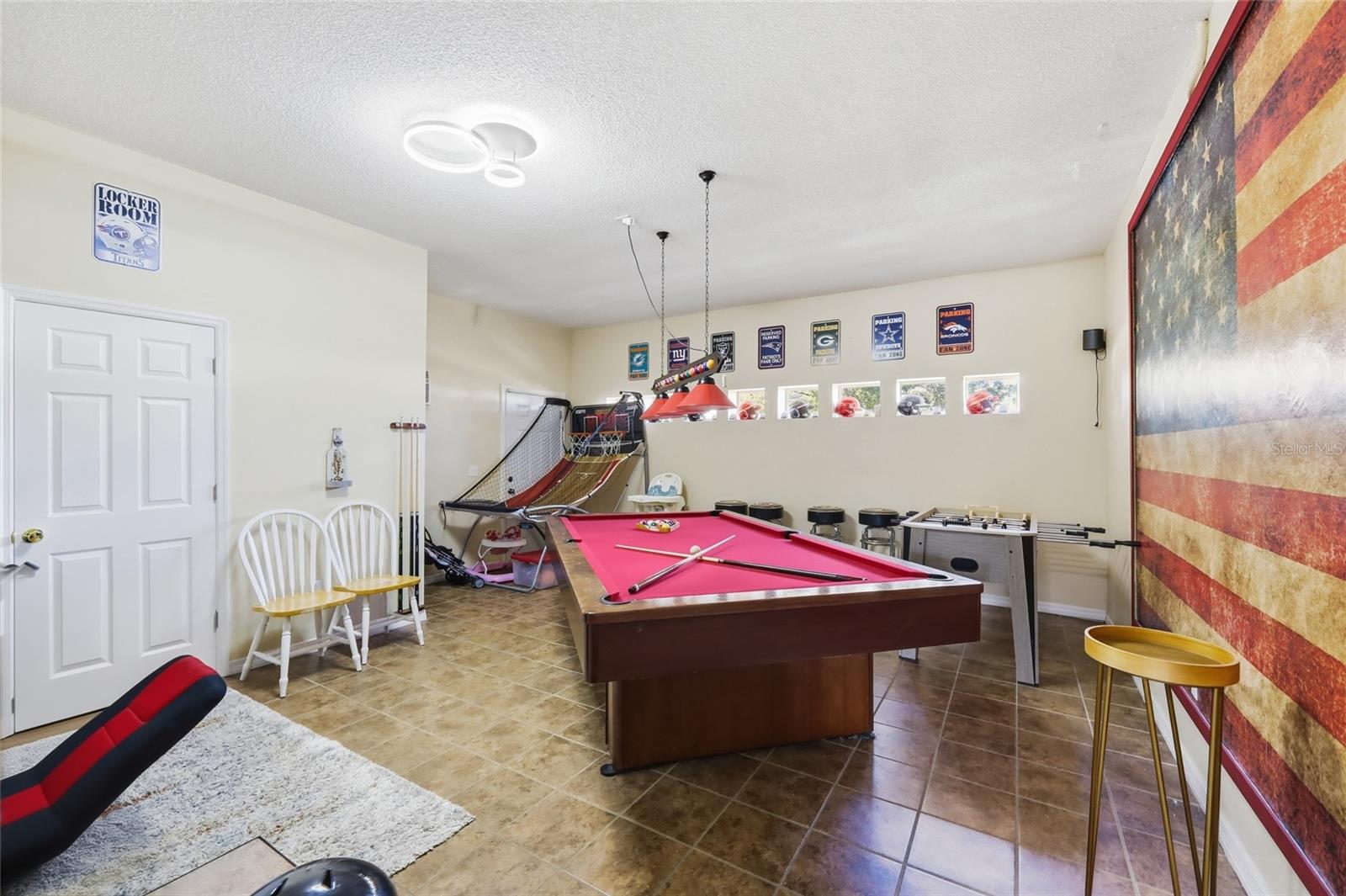 LAKE BERKLEY RESORT - Residential