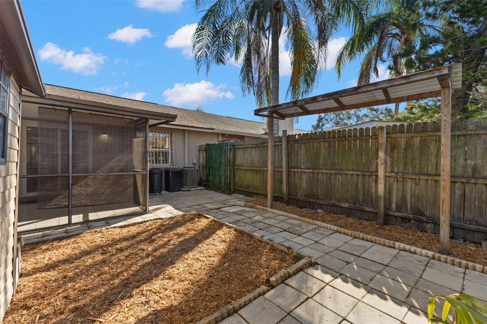 HUNTINGTON OF CARROLLWOOD - Residential Lease