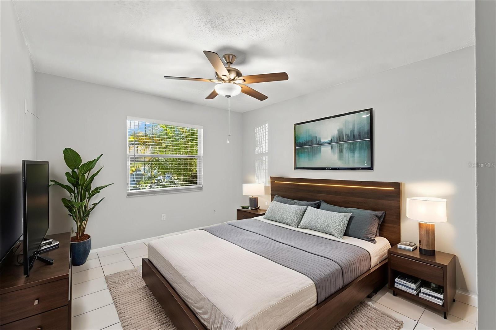 HUNTINGTON OF CARROLLWOOD - Residential Lease