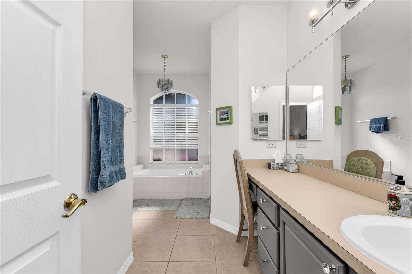 KINGS GATE - Residential