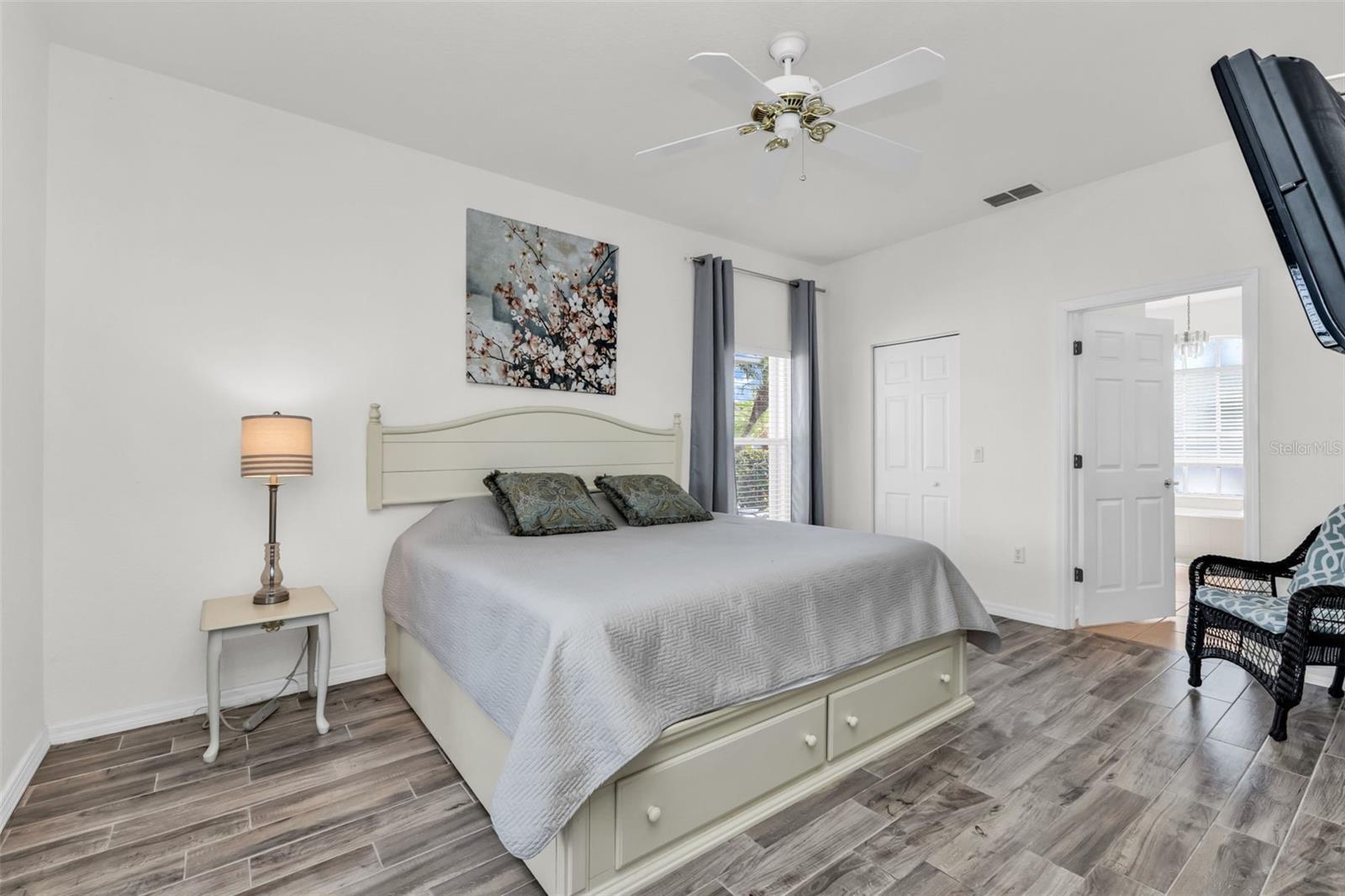 KINGS GATE - Residential