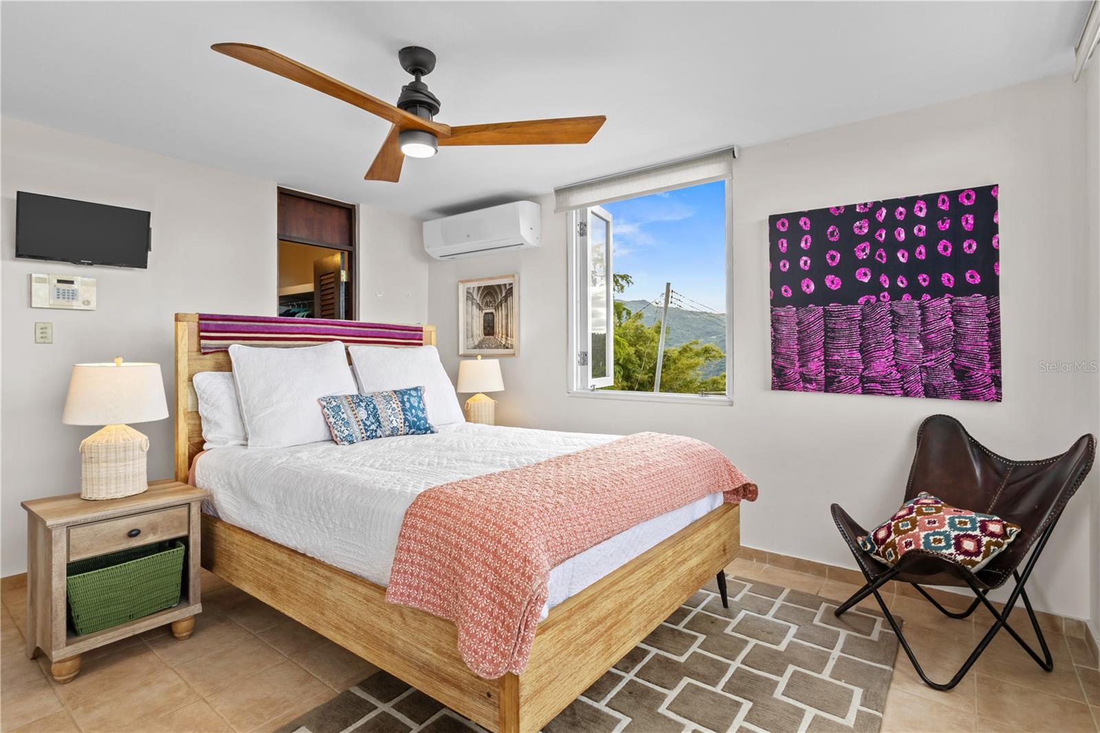 BO. GUZMAN ARRIBA - Residential