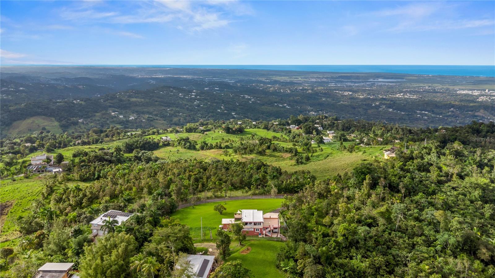 BO. GUZMAN ARRIBA - Residential