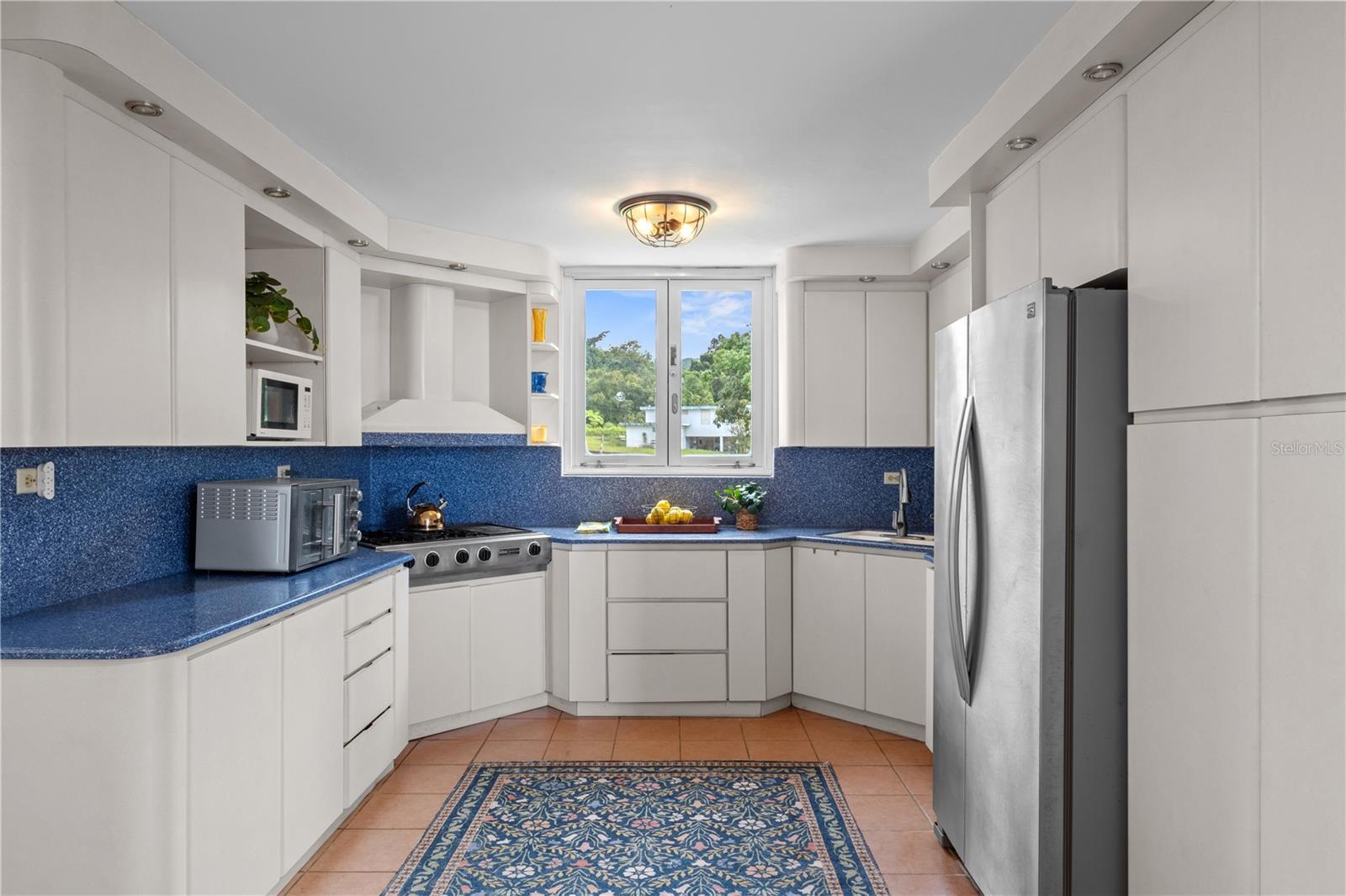 BO. GUZMAN ARRIBA - Residential