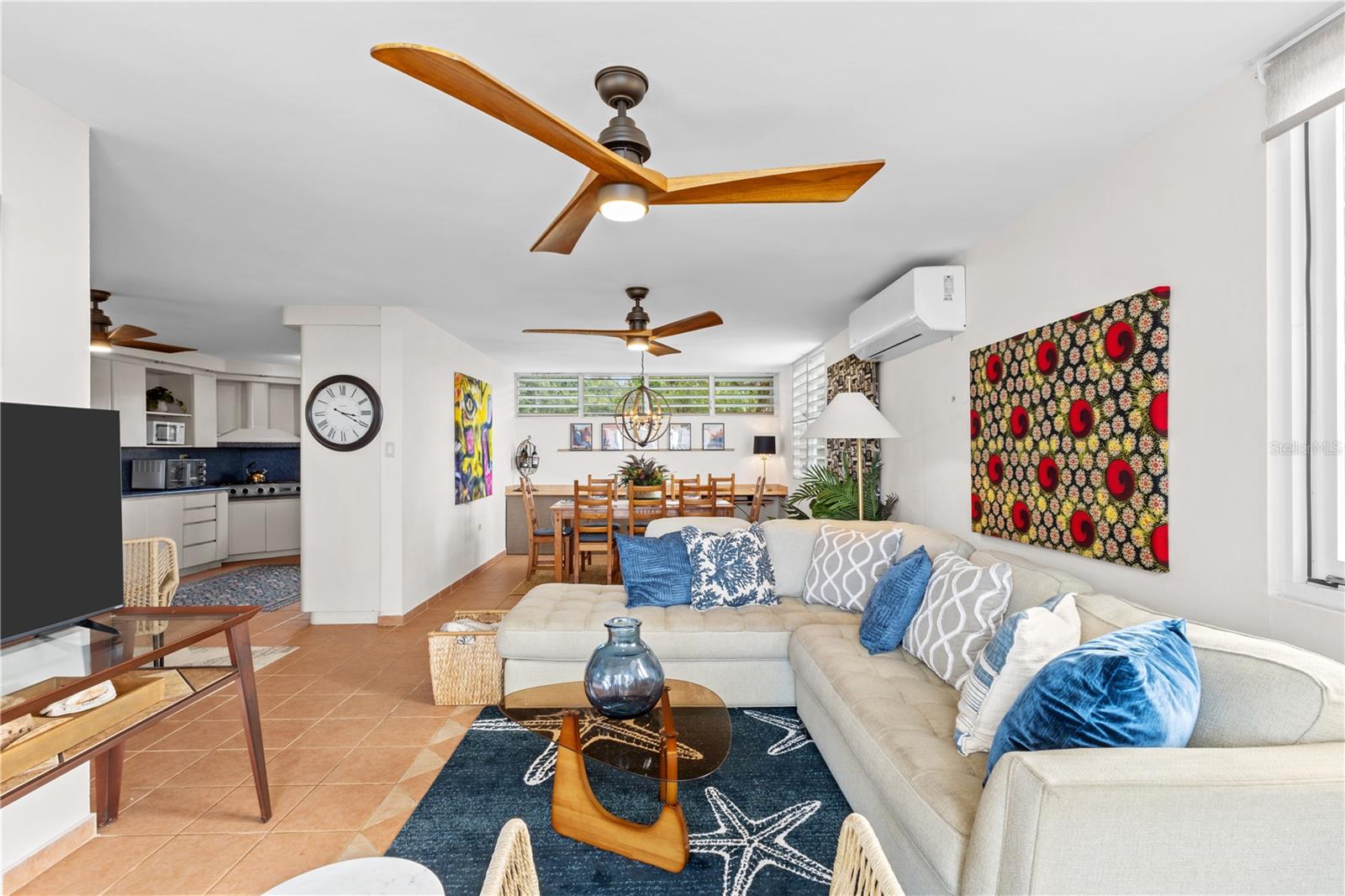 BO. GUZMAN ARRIBA - Residential